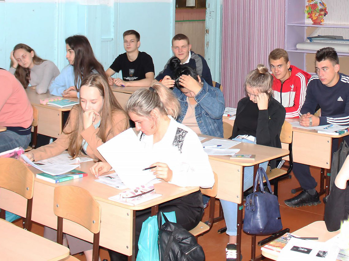 Учащиеся Мотыгинской СОШ № 2 приняли участие в Диктанте Победы
